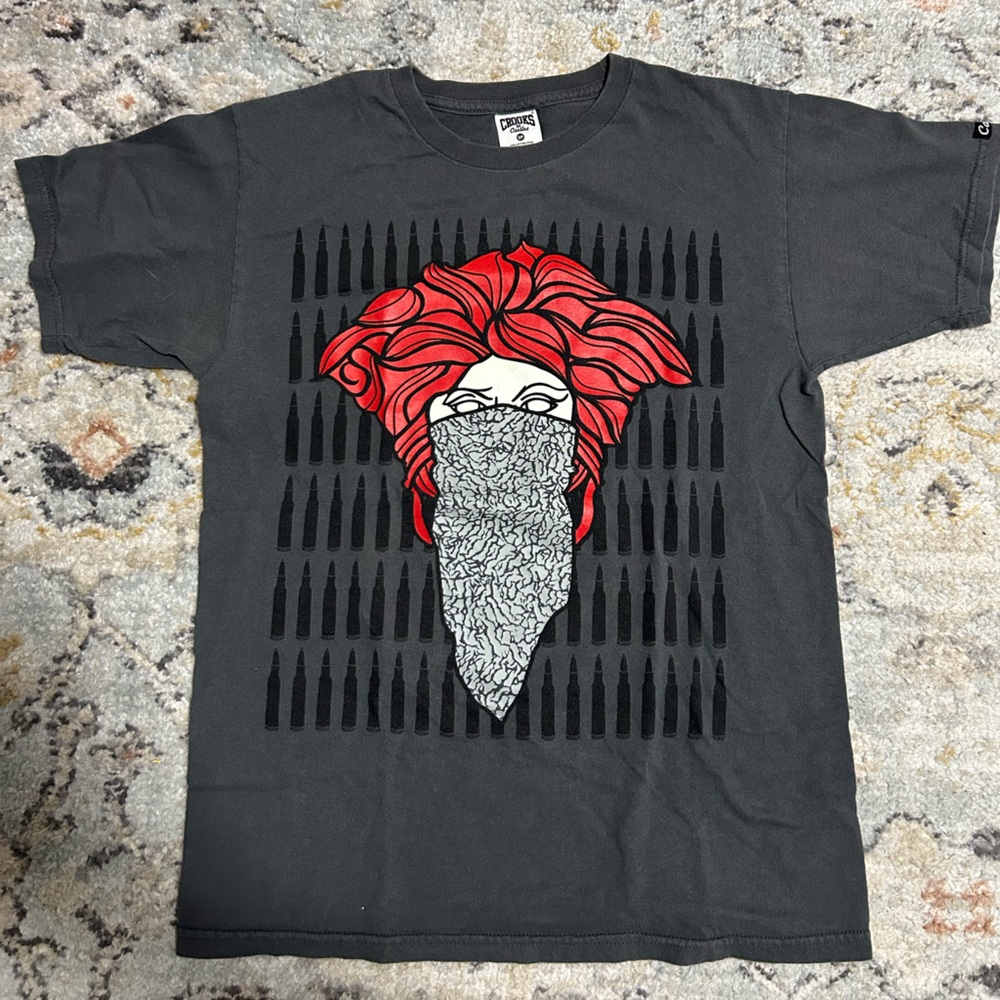 Crooks & Castles Gray T-Shirt with Red and Black Graphic